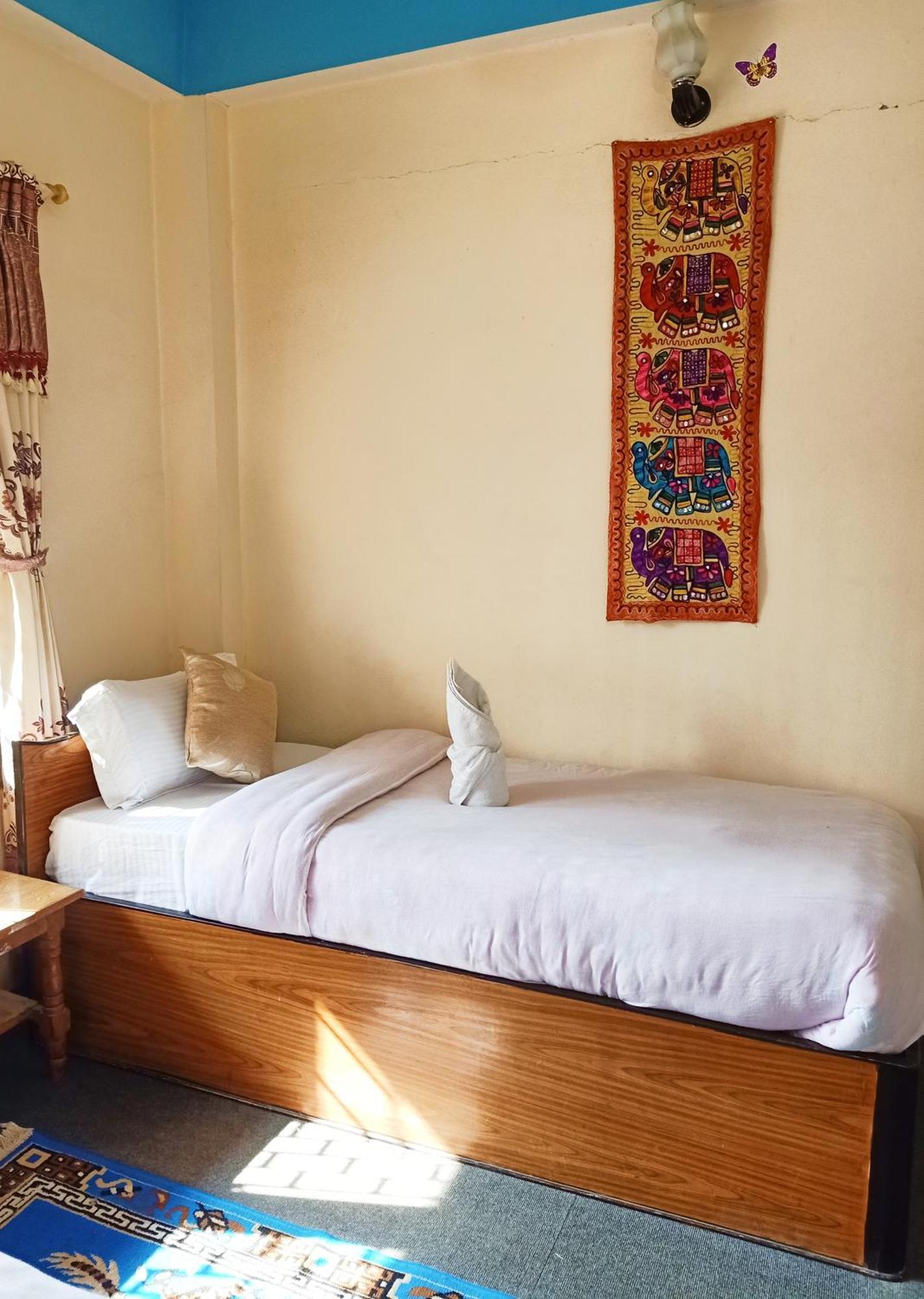 Hotel Rhinoceros-Homestay Sauraha Zewnętrze zdjęcie